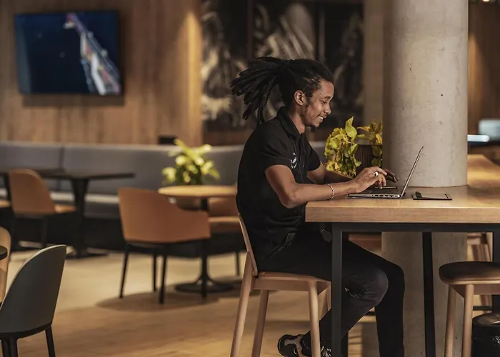 Ibis Paris Gare Montparnasse Catalogne Hotel